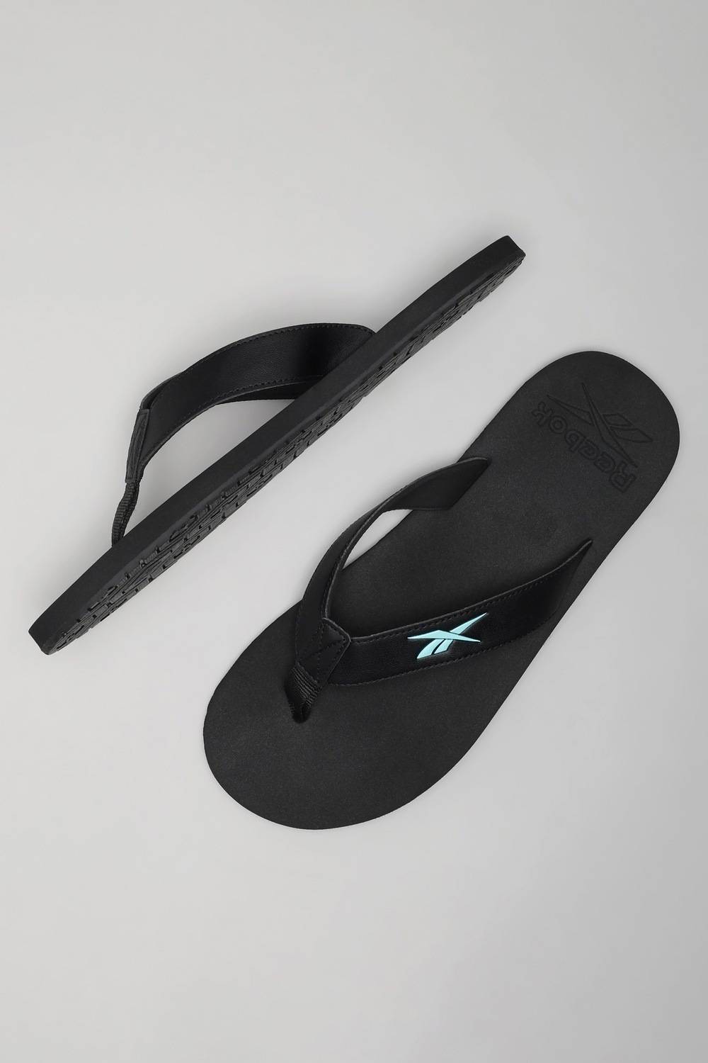 Reebok Union Flip Men Black Sandals - Image 2