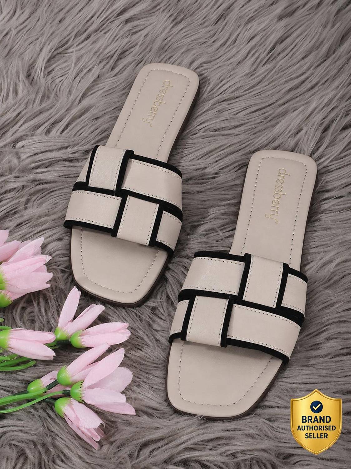 Dressberry Women Black Flats - Image 1