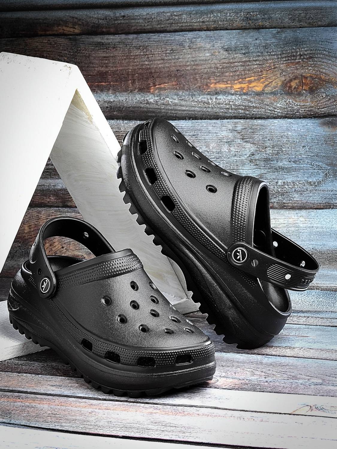 Women Clogs Sandal - Image 1