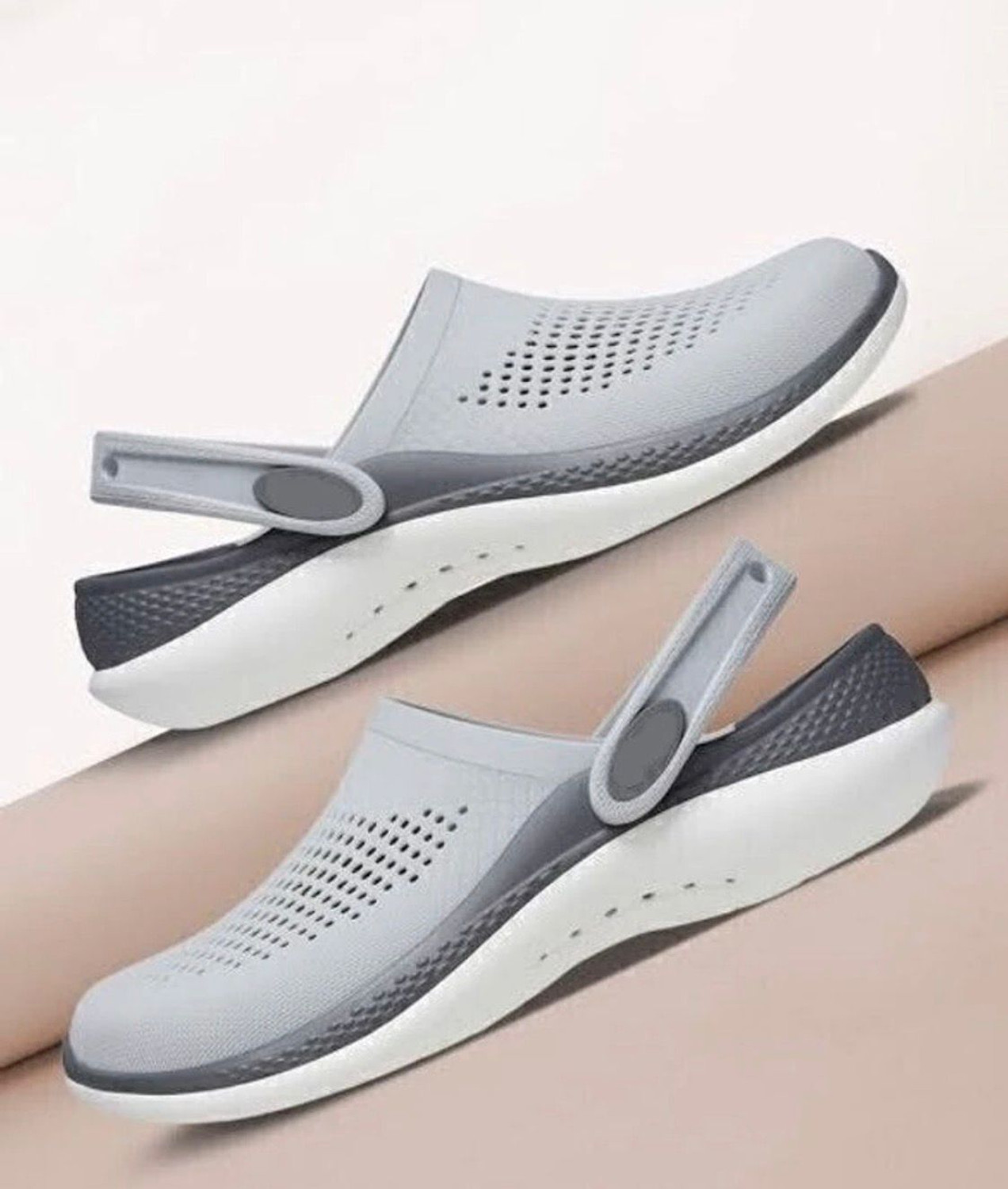 Image of piggy back Men Clogs