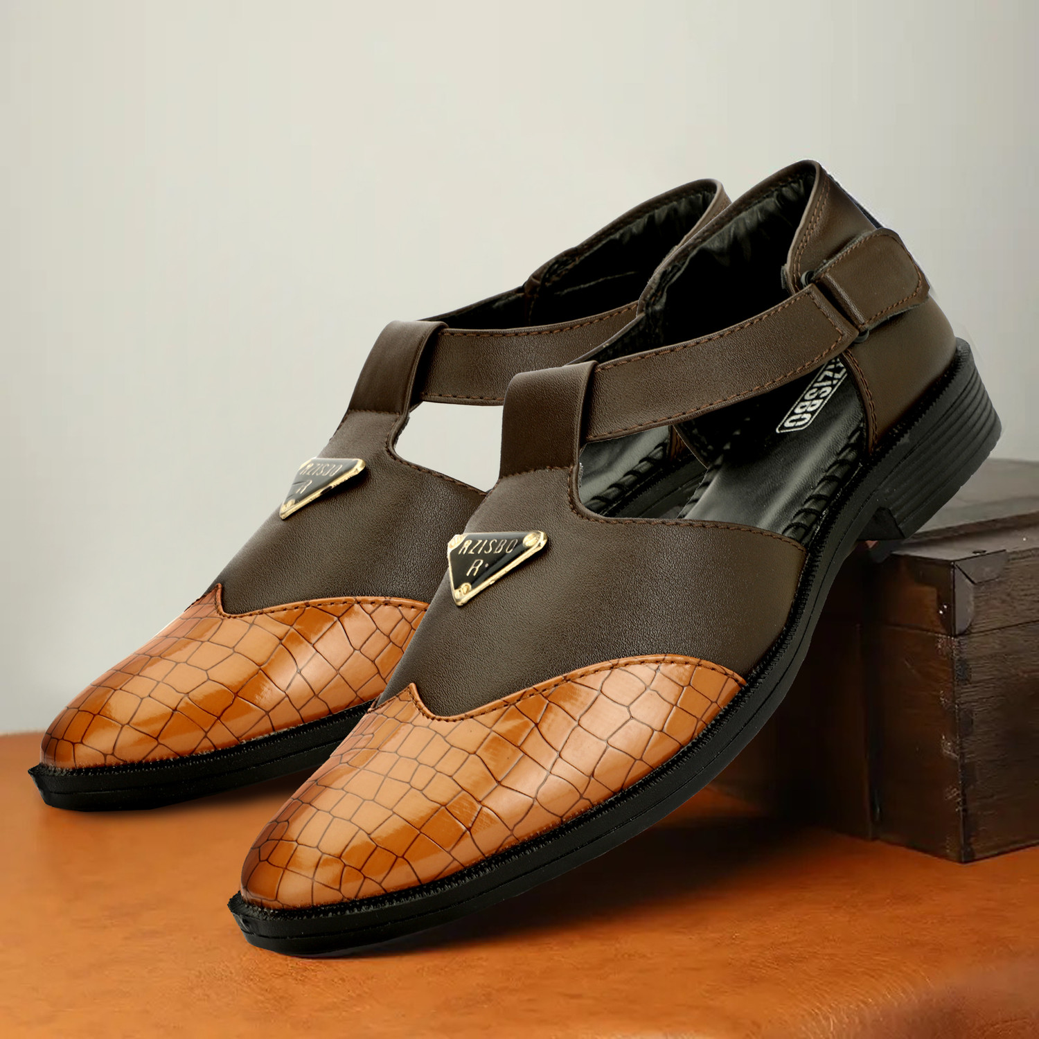 Image of Rzisbo Men Sandal (Brown, 7)