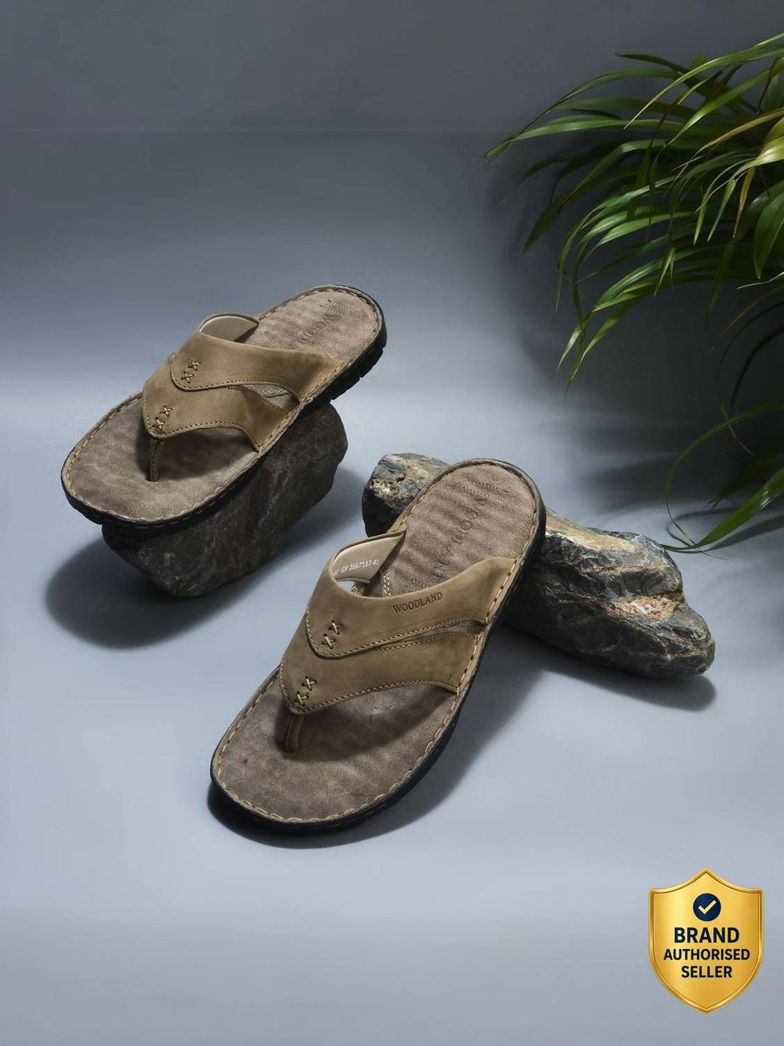 WOODLAND Men's Lightweight Home Wear Sandals - Image 1
