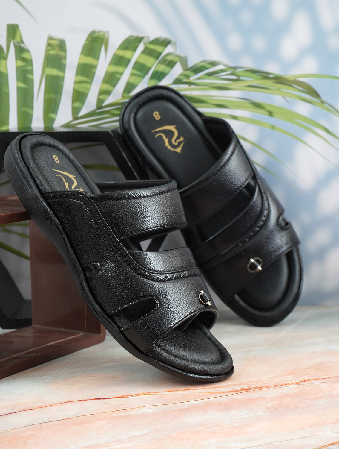 Image of QARA Men Sandals