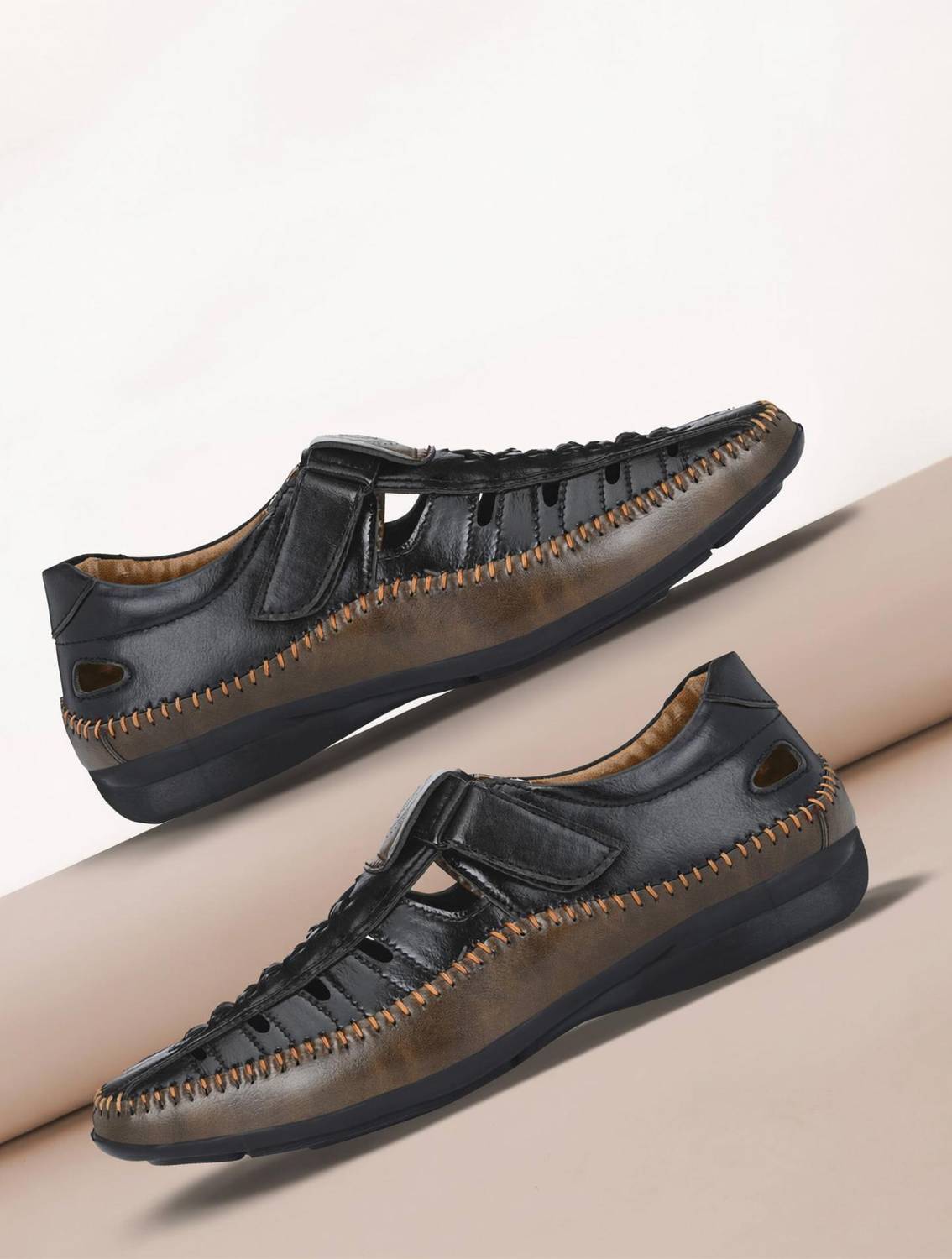 BOLTAGO Men Sandals