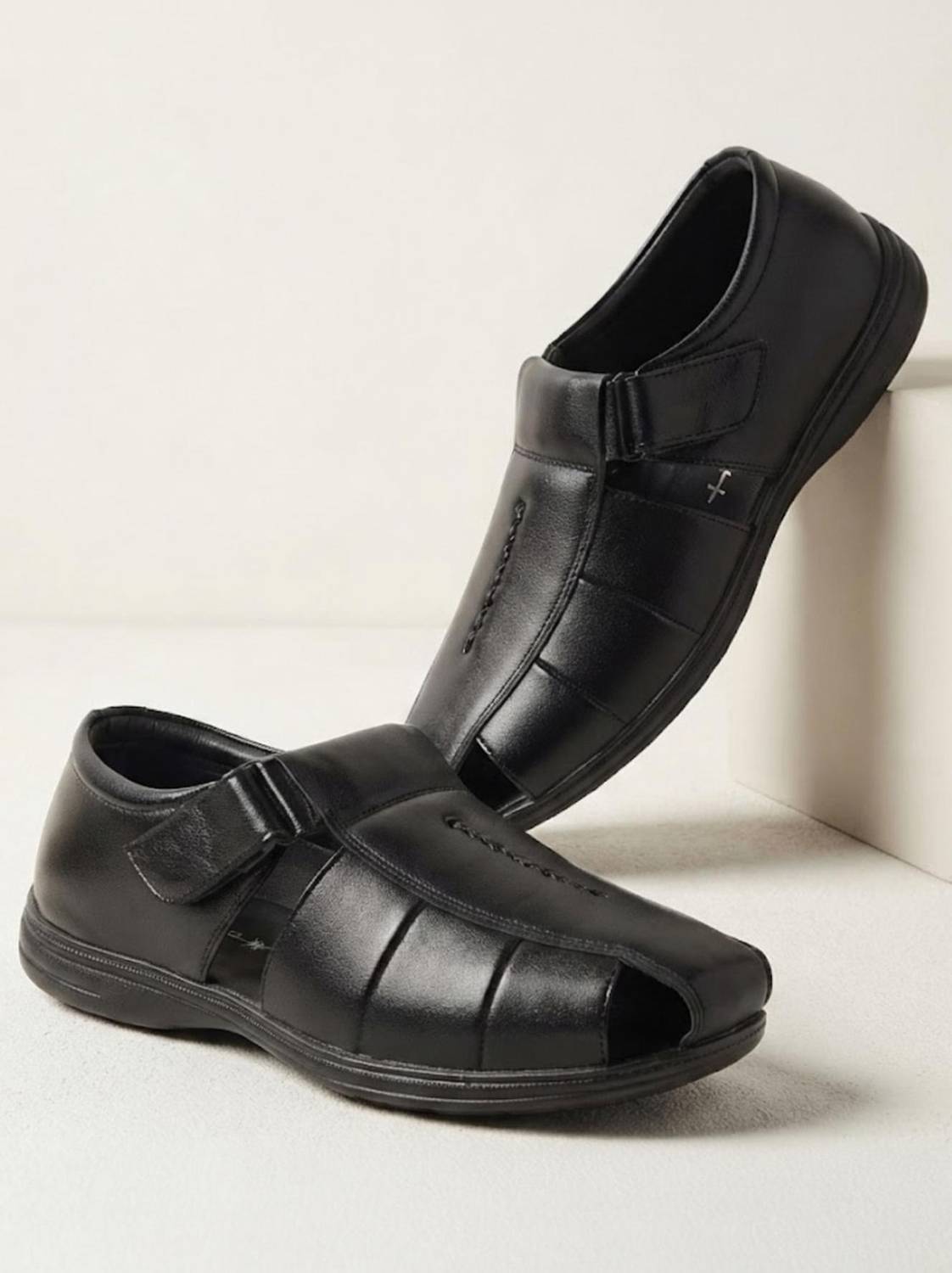 BRANDIGO Men Sandals