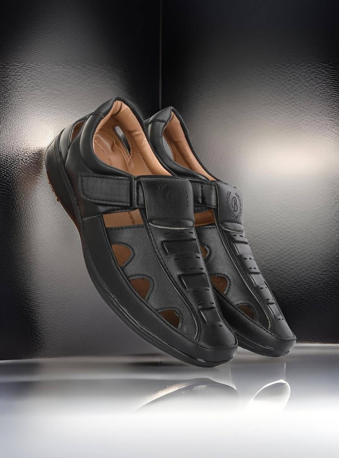 BOLTAGO Men Sandals