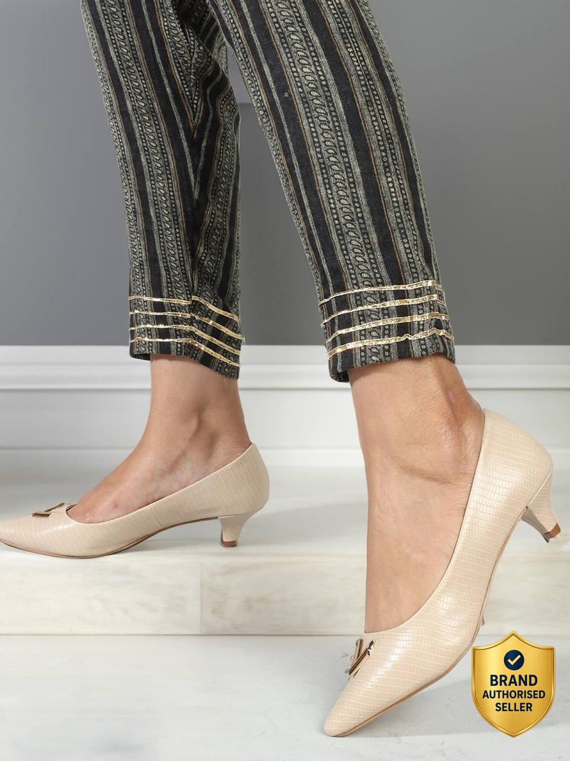 Image of CARLTON LONDON Women Women's Textured Pointed Toe Block Heel Pumps Heels Sandal (Beige, 4)