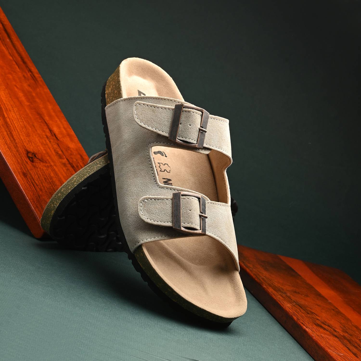 NEOVOGUE Men White Sandals - Image 1
