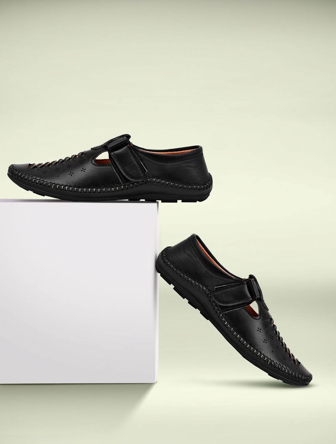 AKIKO Men Sandals