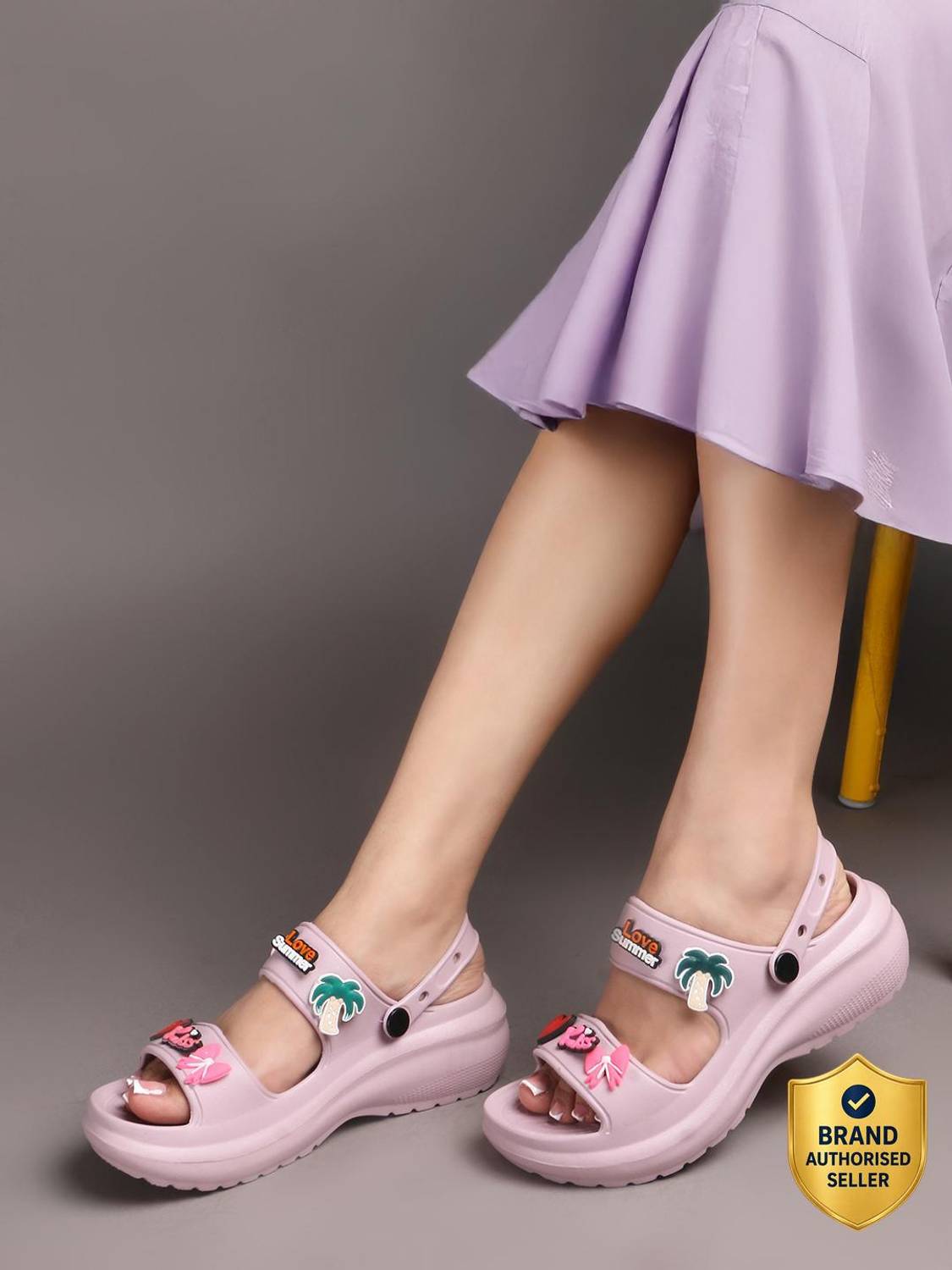 Glitchez Women Clogs