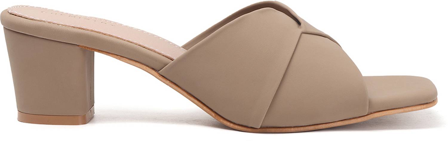 CHEMISTRY Women Brown Heels - Image 3