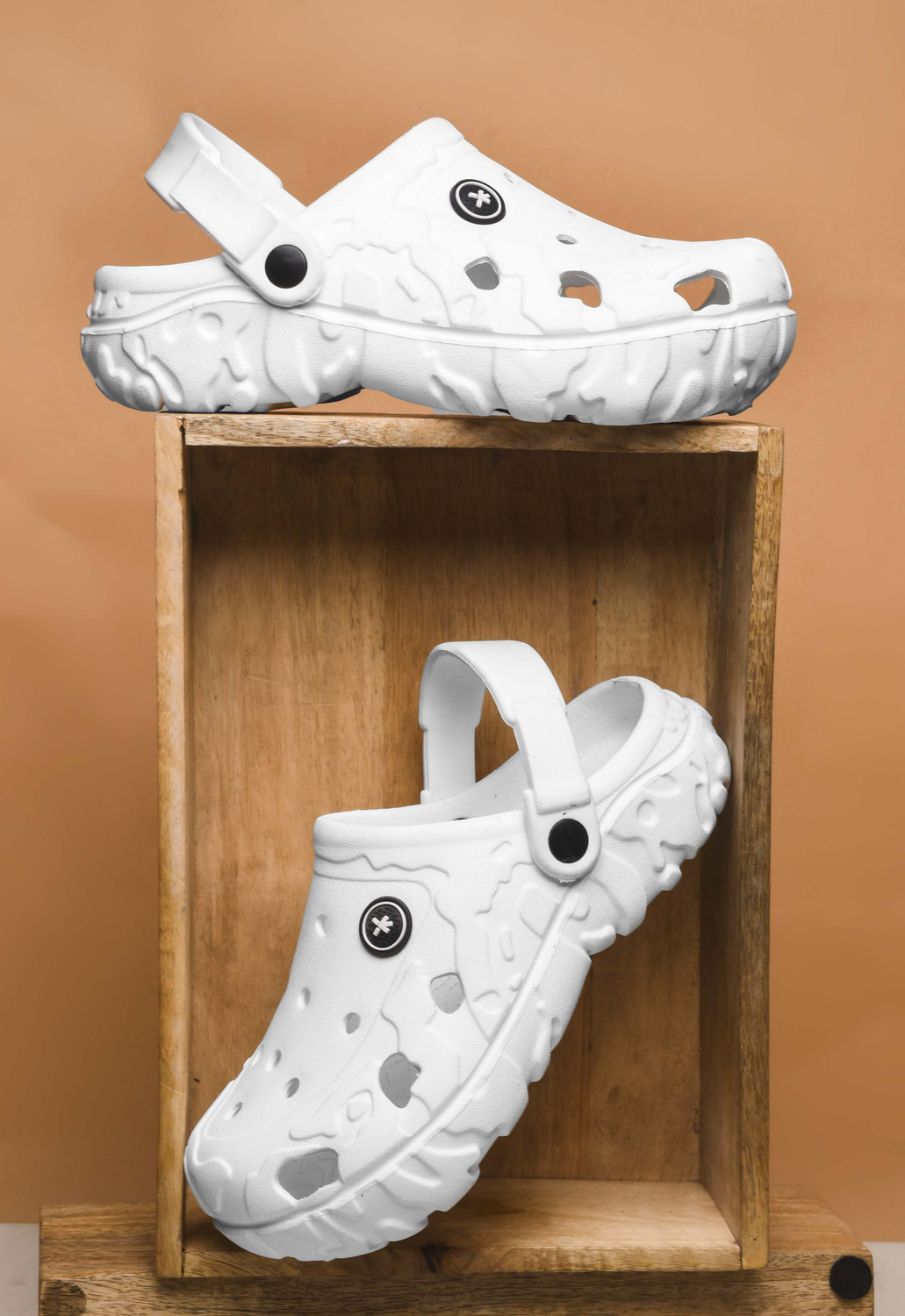 Image of HRX by Hrithik Roshan Men Clogs