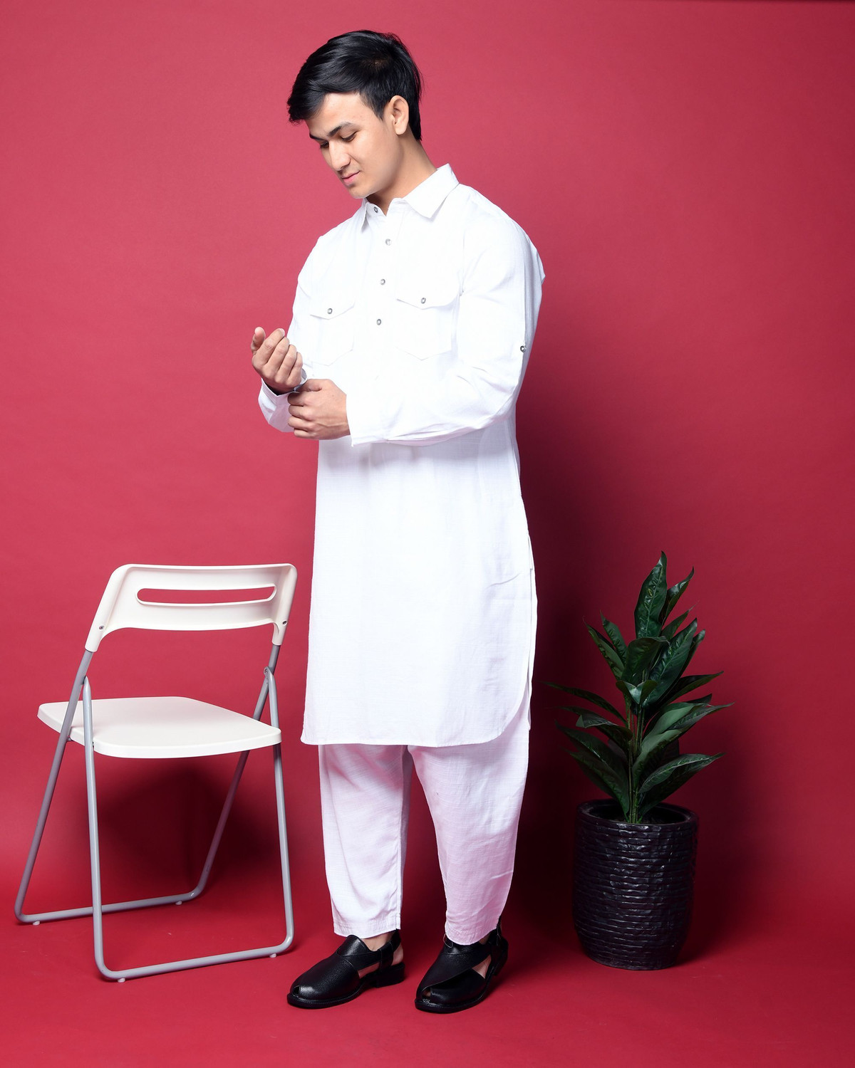 Image of STEPFOX Premium Ethnic Style Peshawari With Adjustable Backstrap heel & Comfort Sole Men Sandals