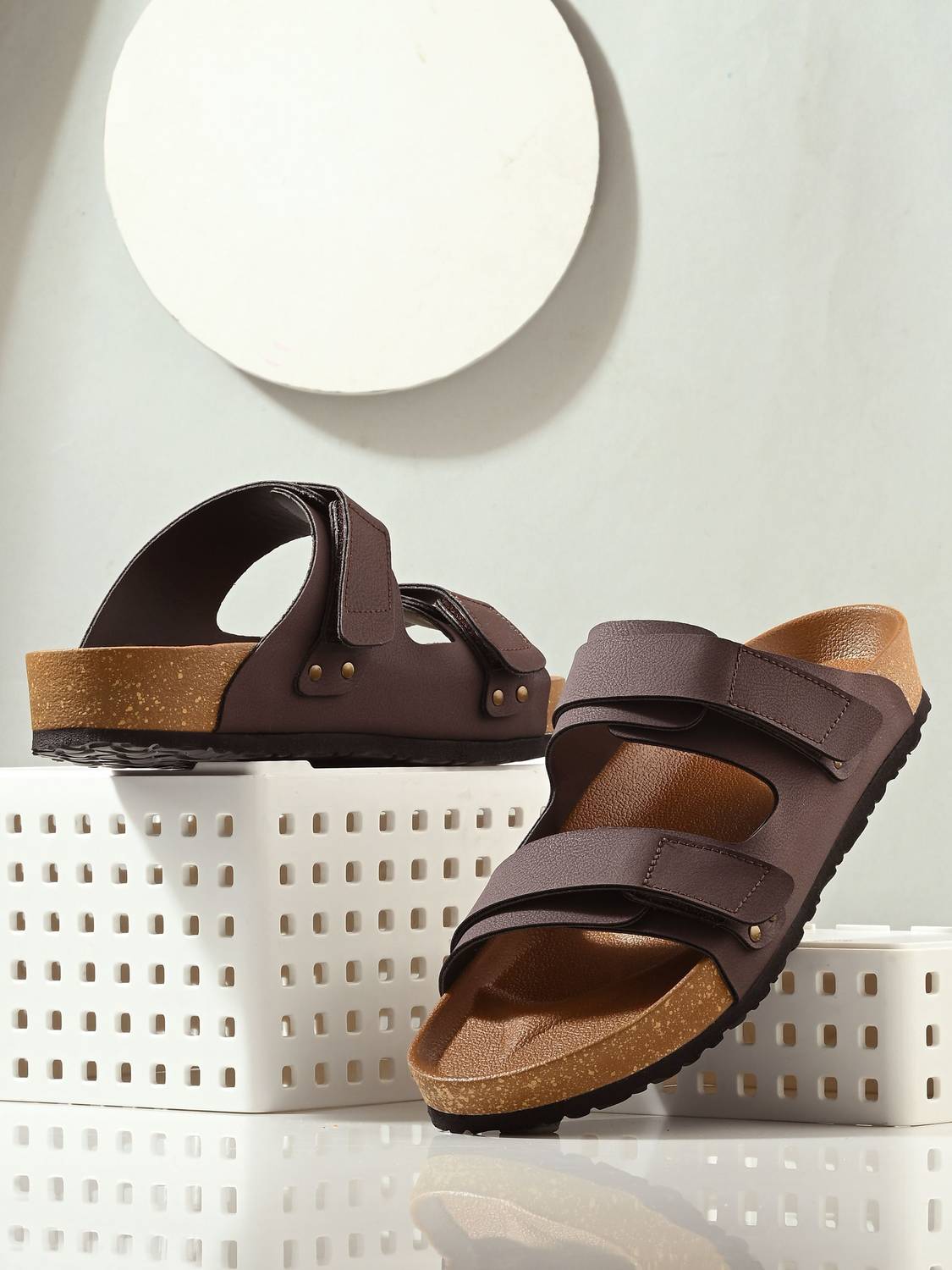 UNDERROUTE Men's Brown Dual Strap Buckle Sandals - Image 1