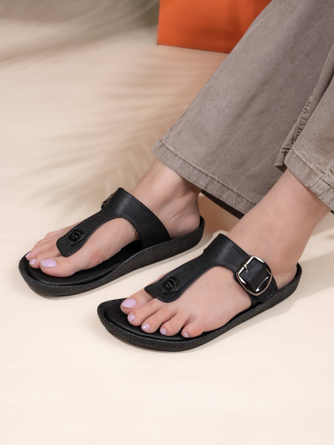 Mast & Harbour Women Casual Sandal (Black , 5)