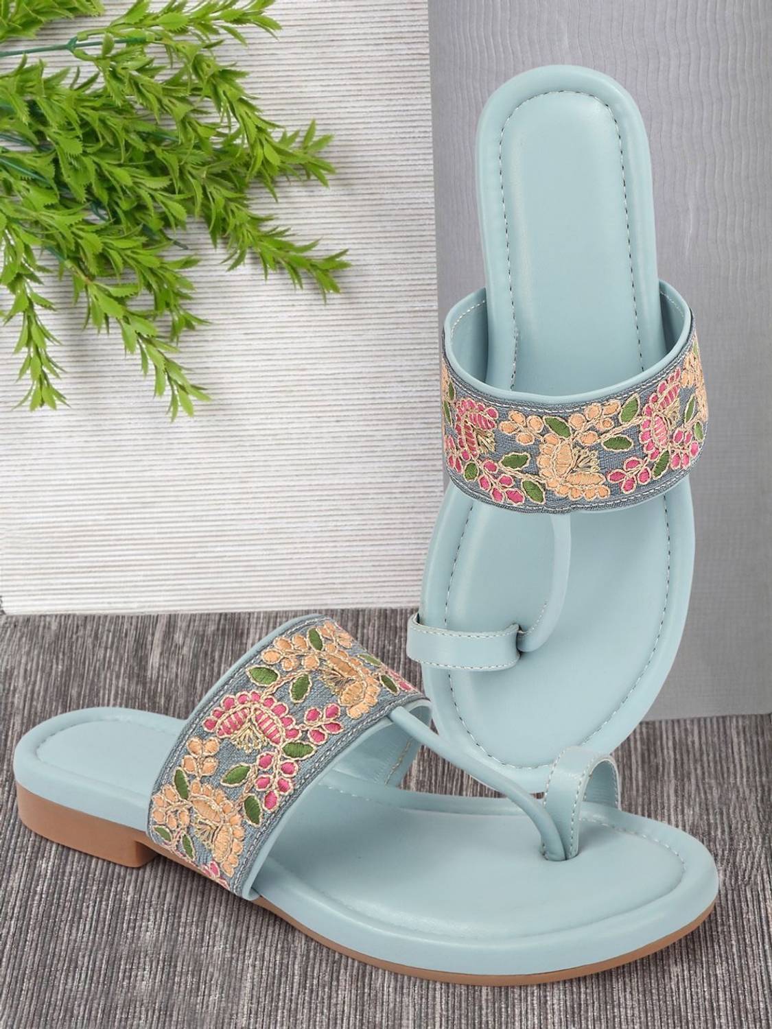 Avivastyle Women Flats