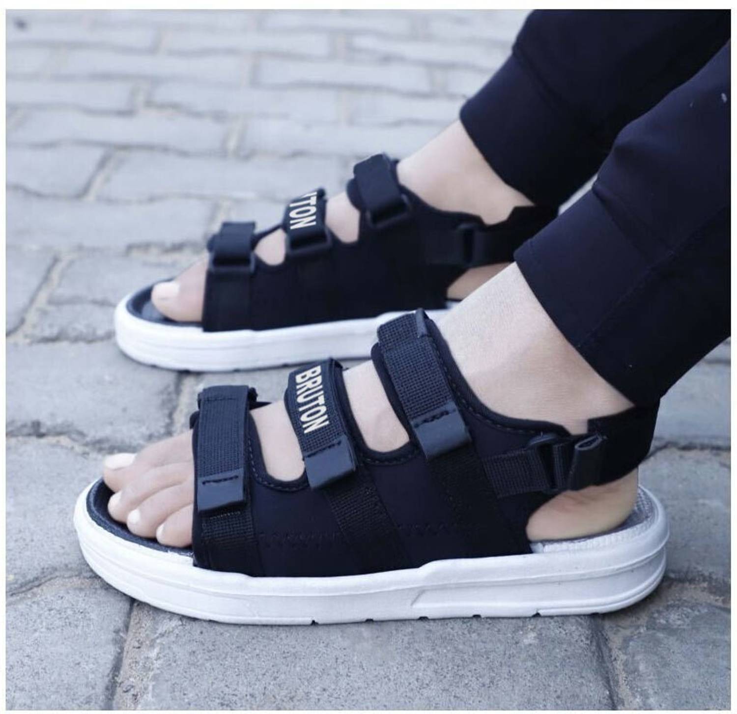 BRUTON Men Sandals Black - Image 3