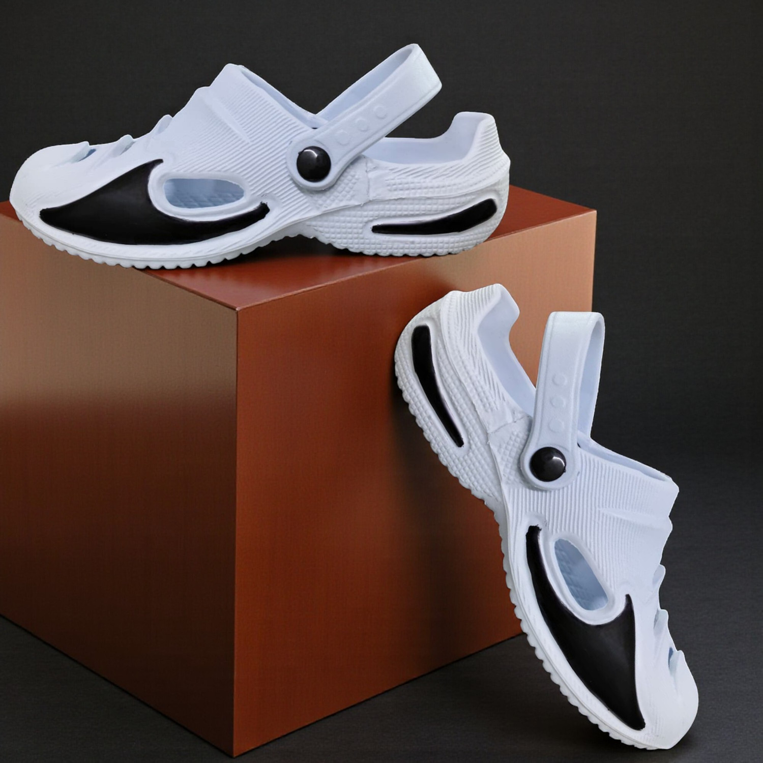 Image of AARJU Men Clogs