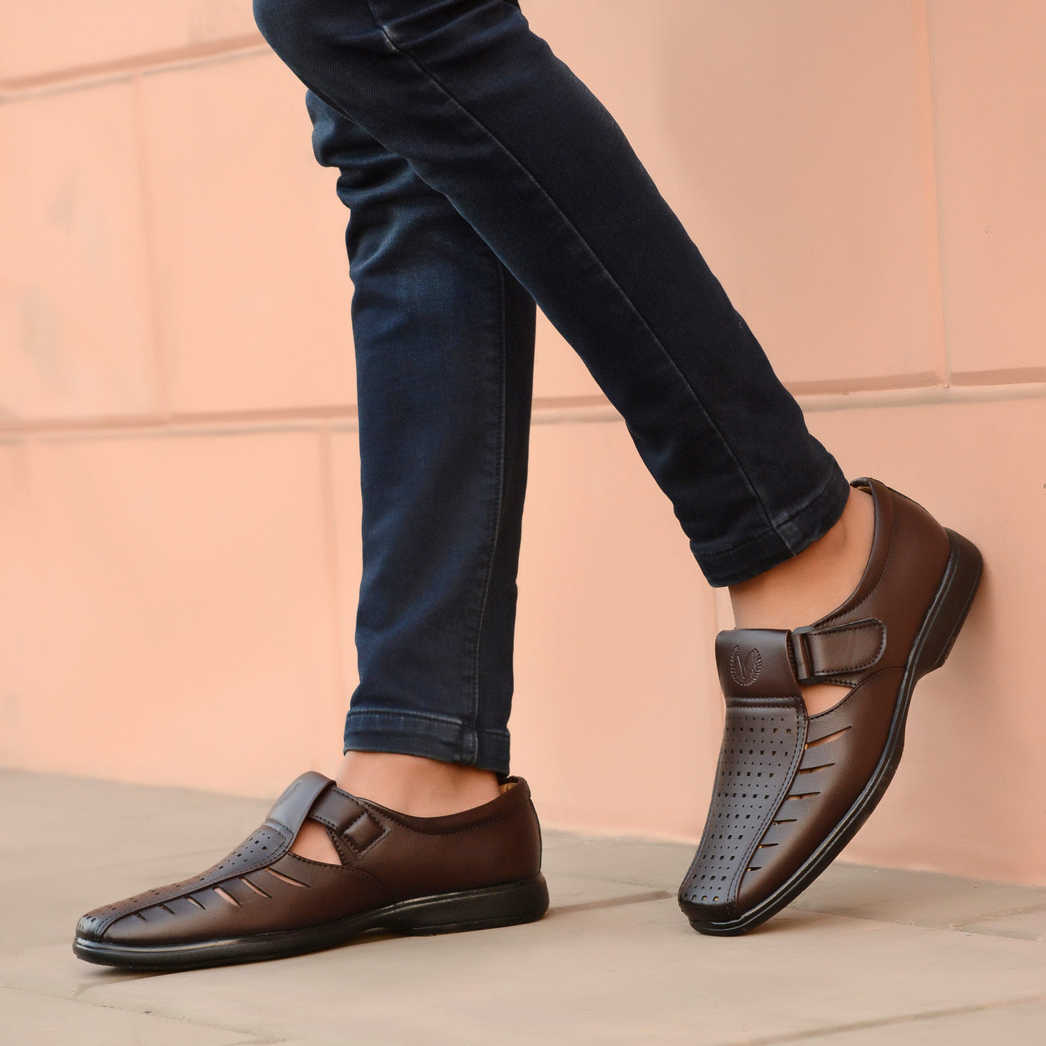 Image of Vellinto Men Sandals