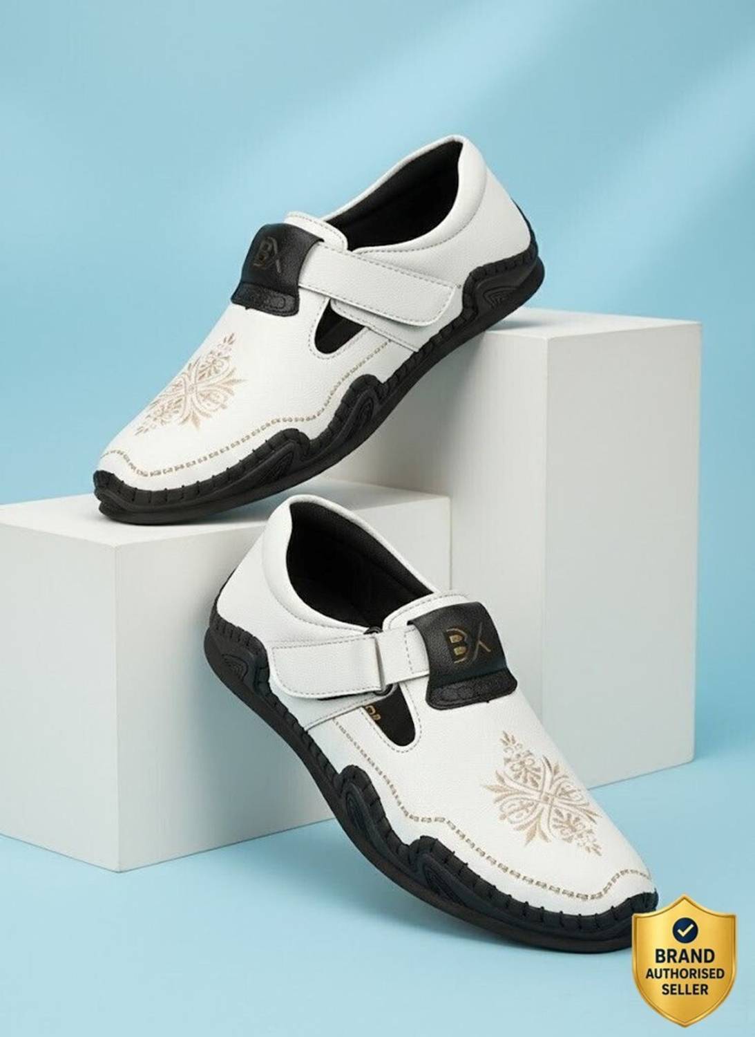 BELTRIX Men Sandals