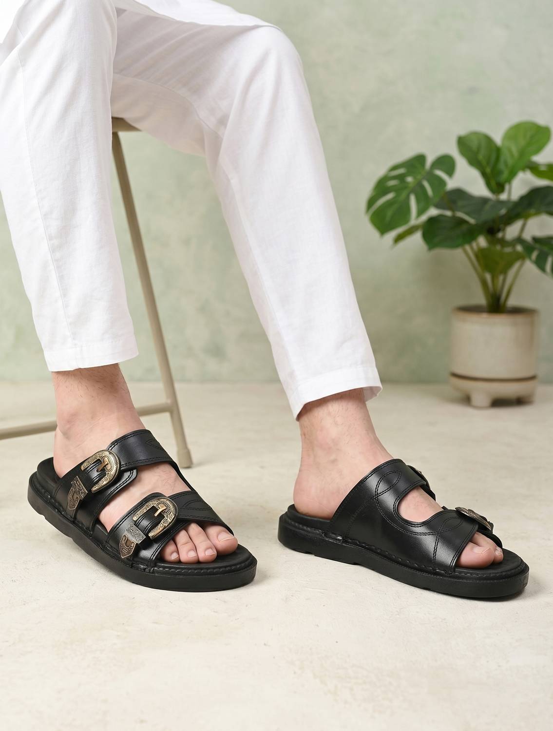 Biggie Men Flats Black - Image 2