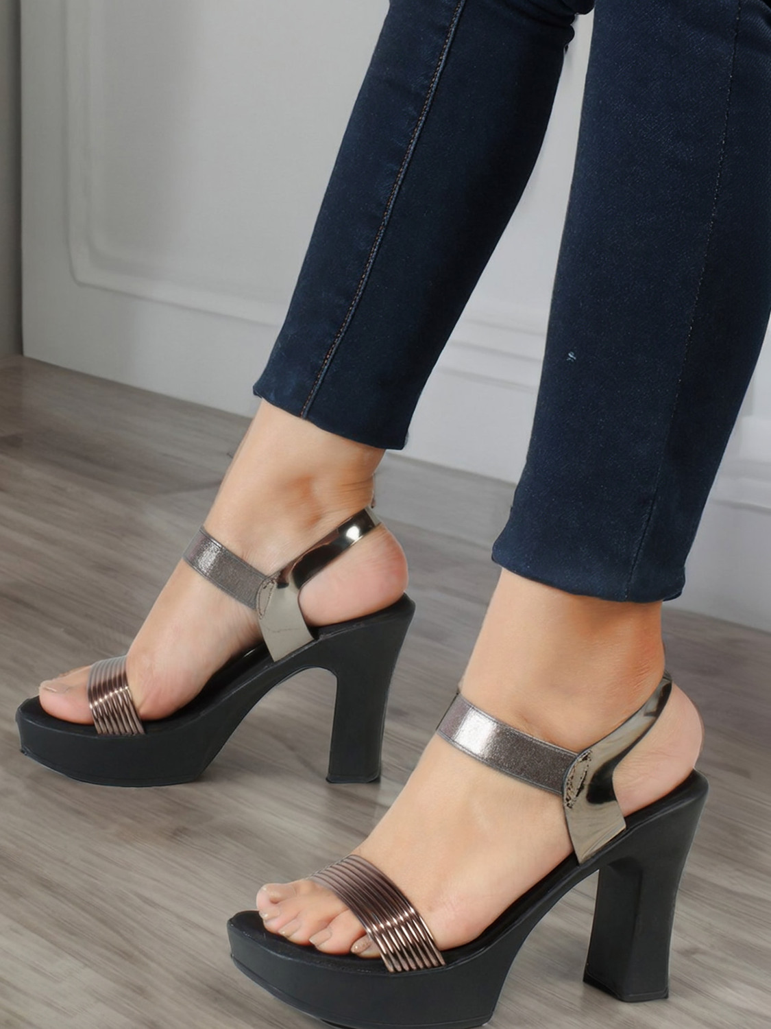 Image of LADOO'S Women Heels