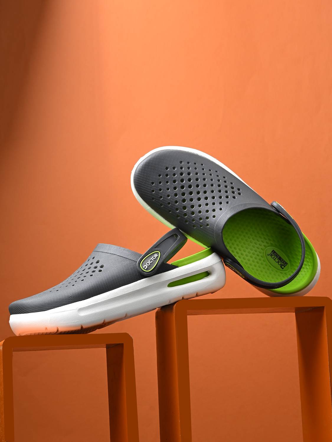 DOCTOR FEEL SOFT Men Clogs - Image 1