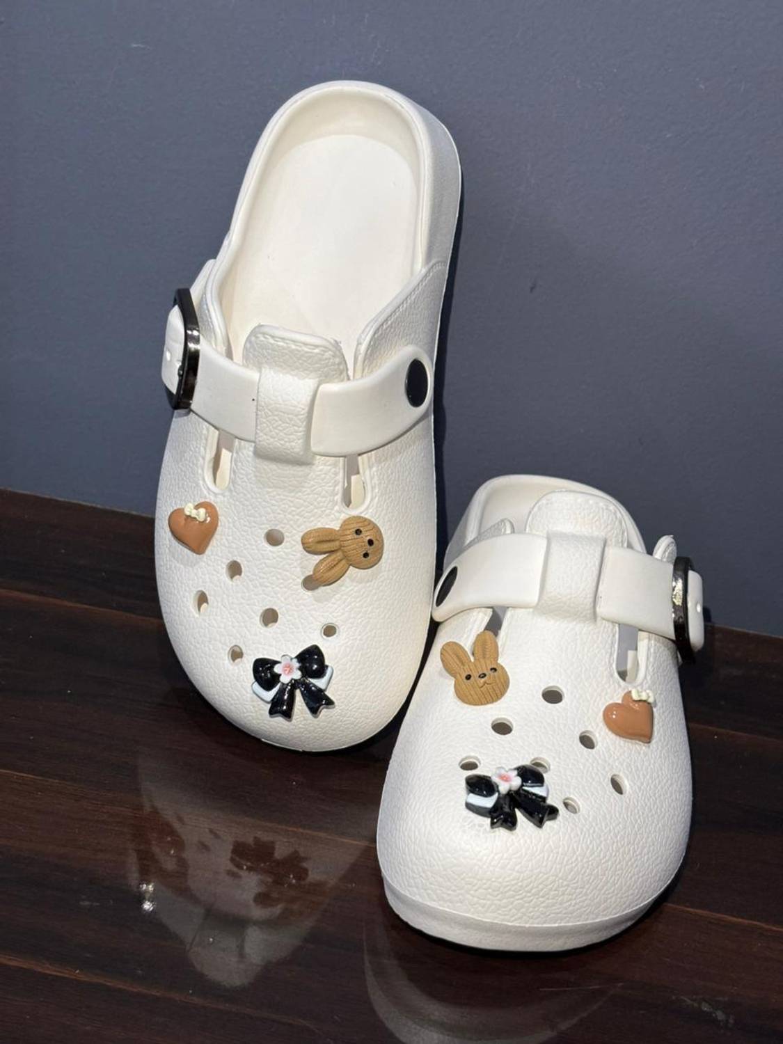 Actual choices Women Flats