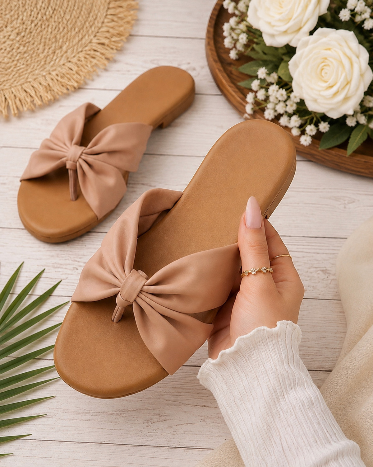 Image of hiwa Women Flats