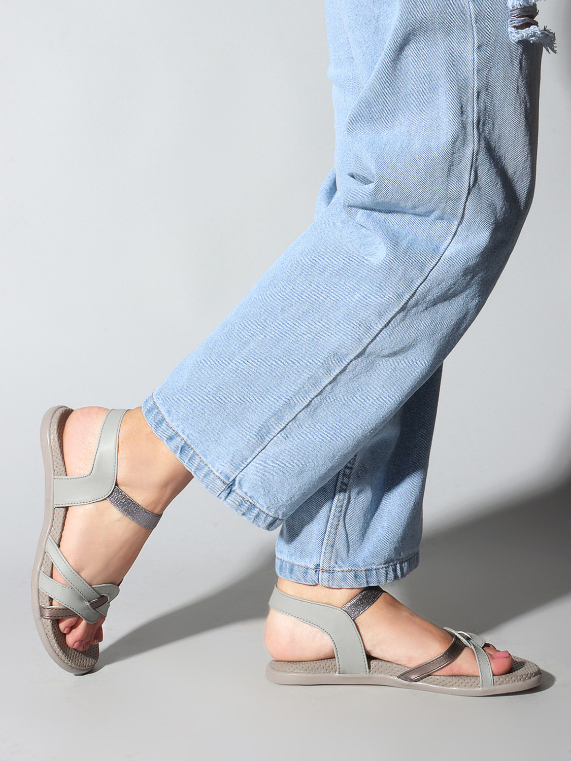 Image of CARLTON LONDON Women's Lightweight Comfort Sling Back Sandals Women Flats