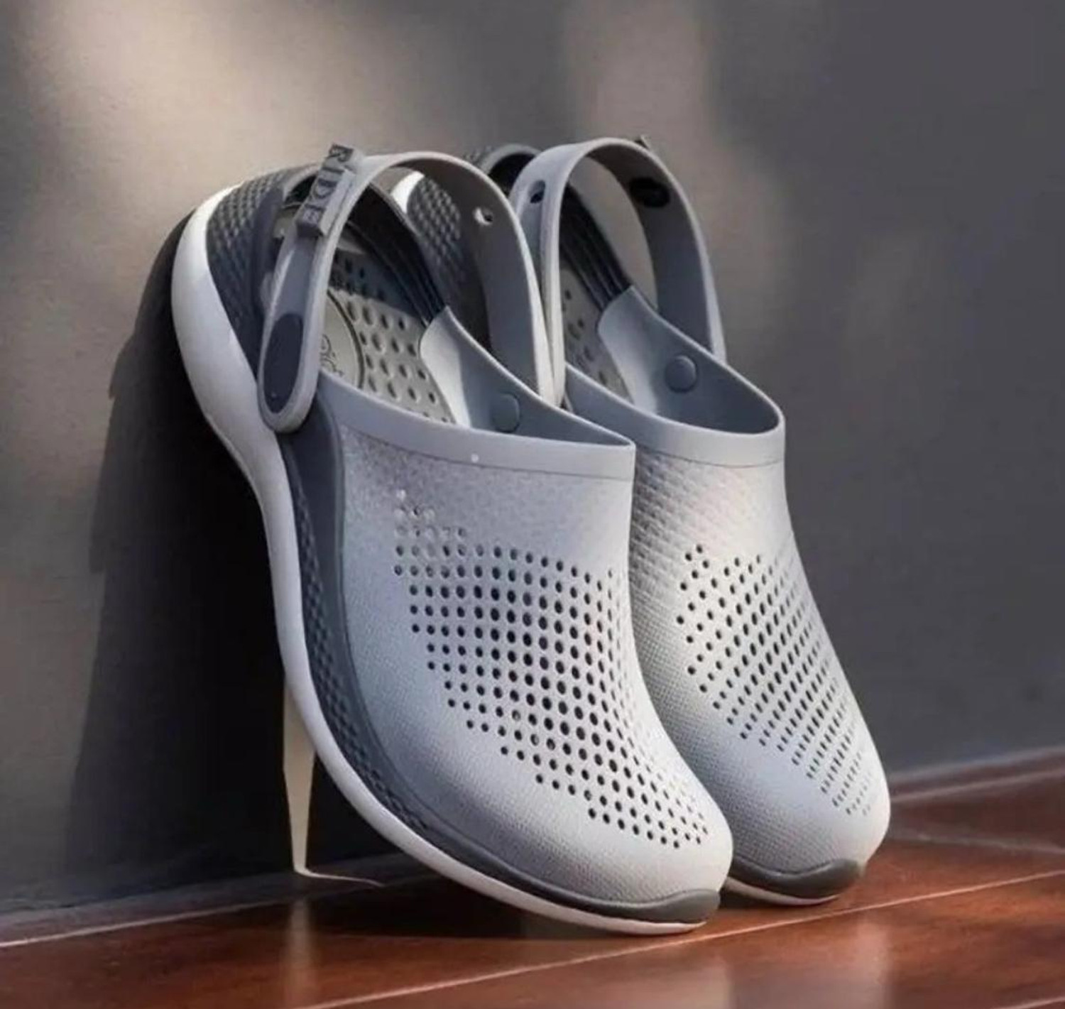 Image of fizz Men Clogs