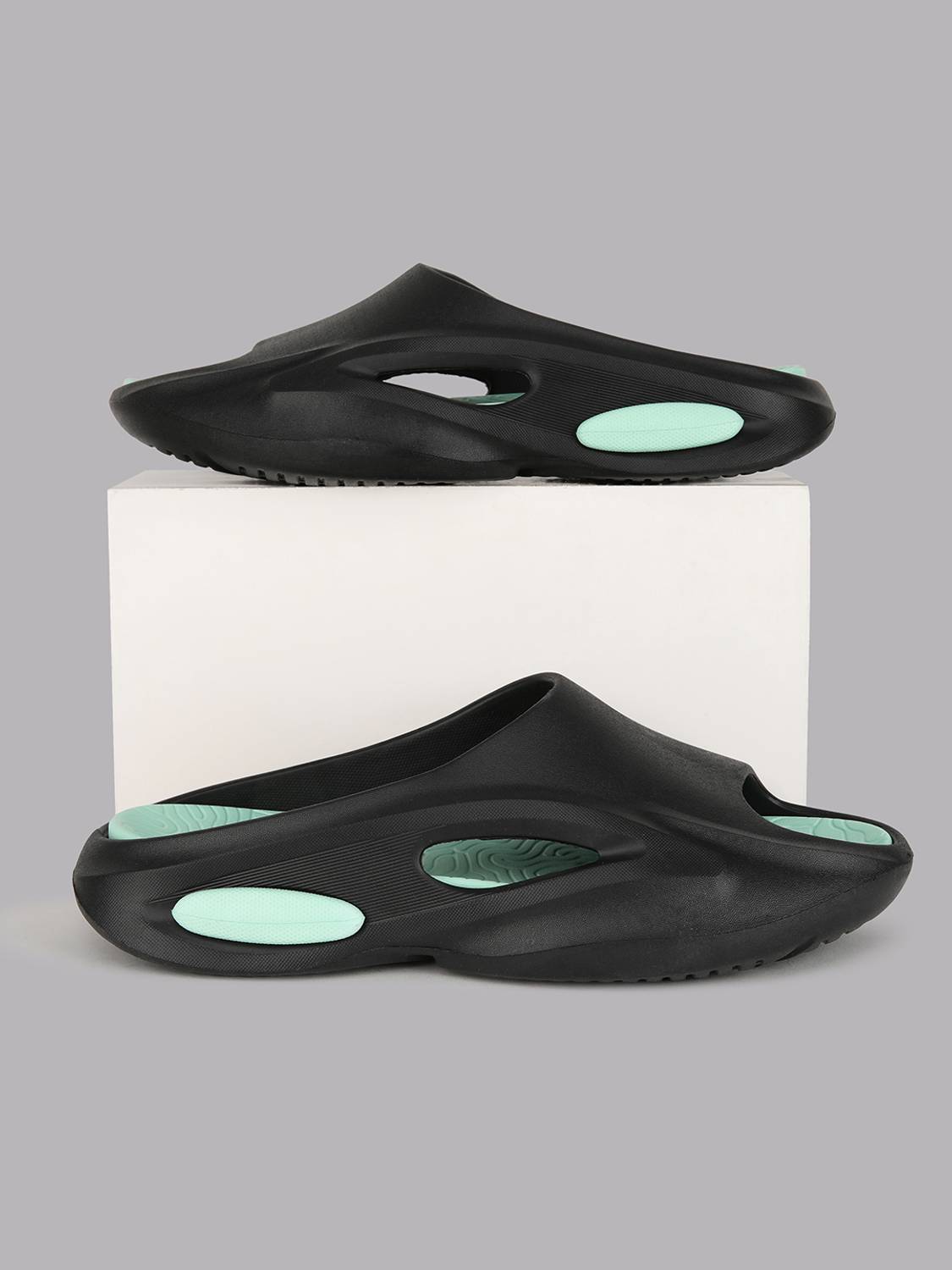 ATOM Men Clogs