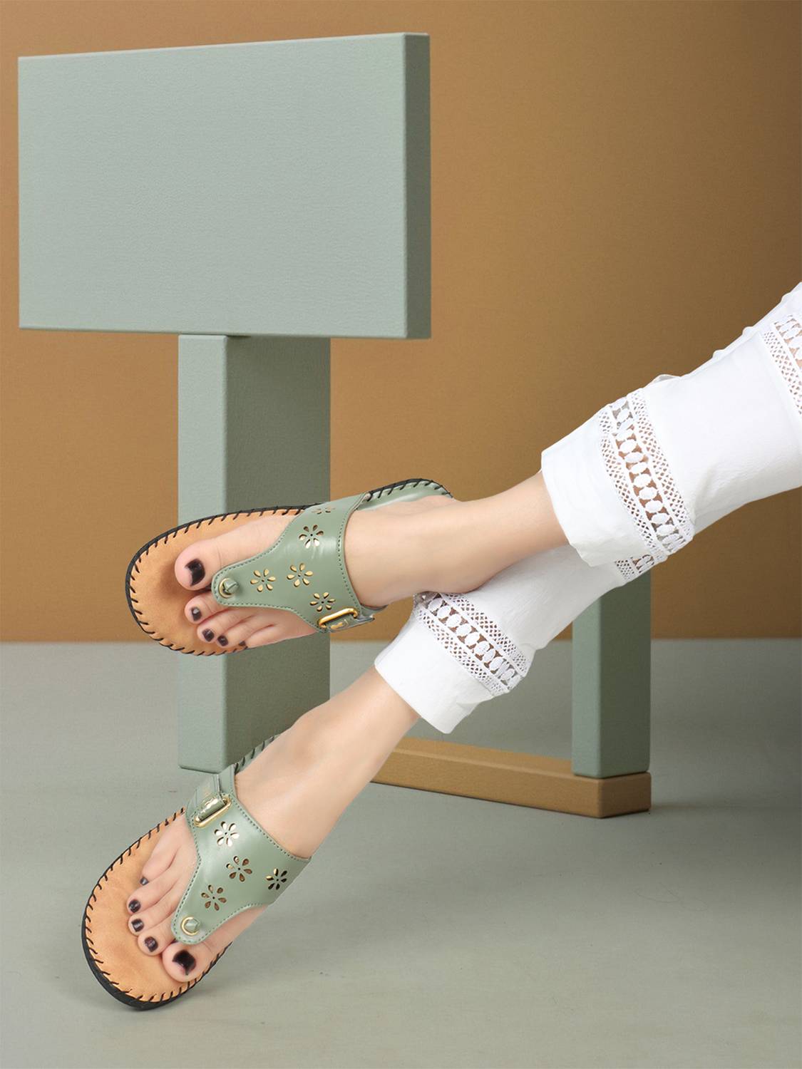 Denill Women Flats Sandal (Green , 9)