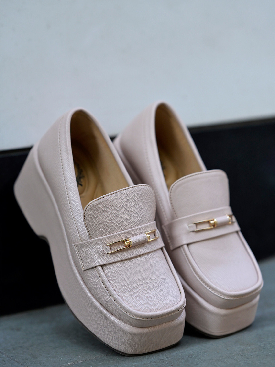 Image of SHOETOPIA Women Heels