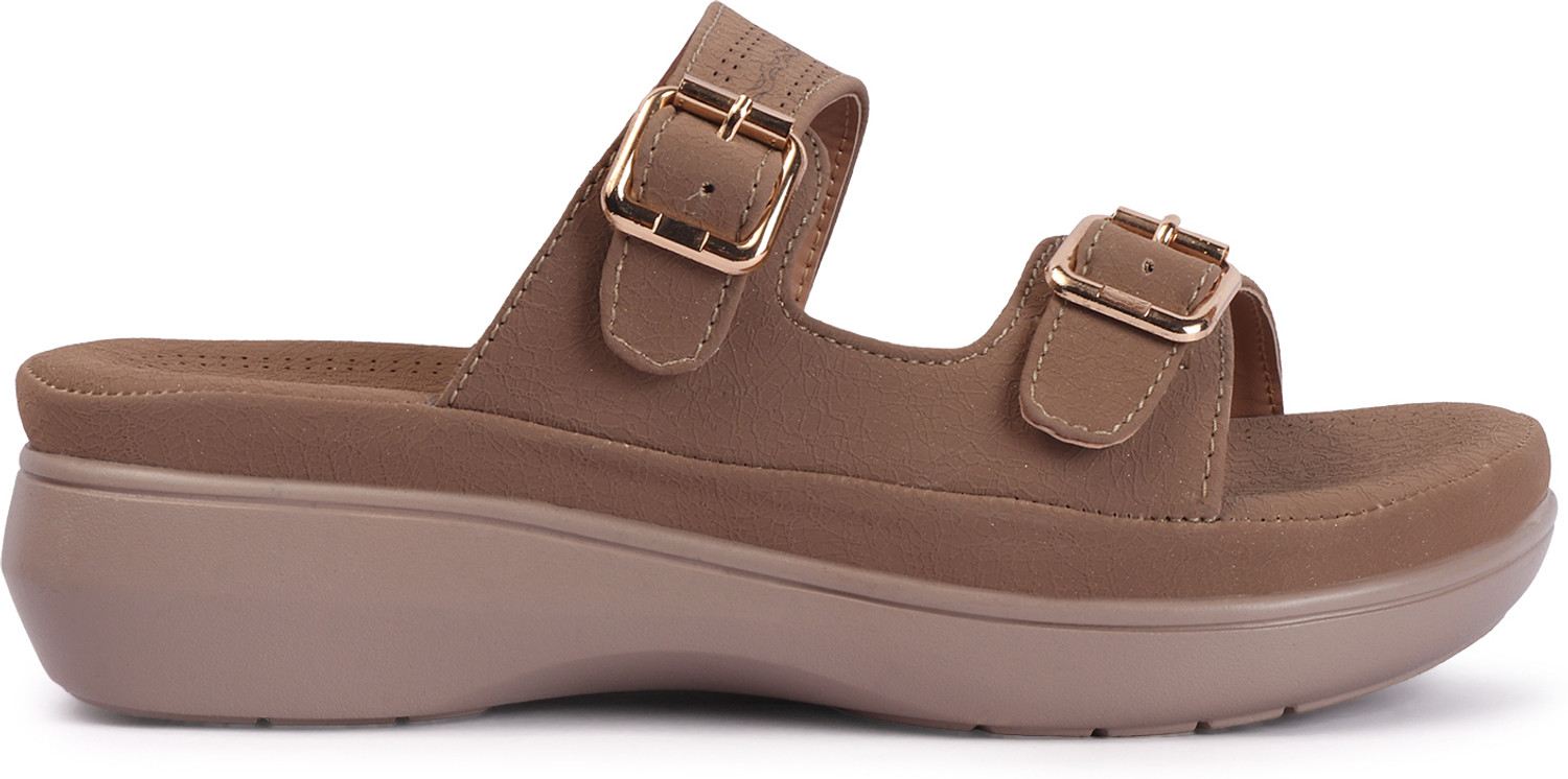 Image of Yuggi Women Wedges