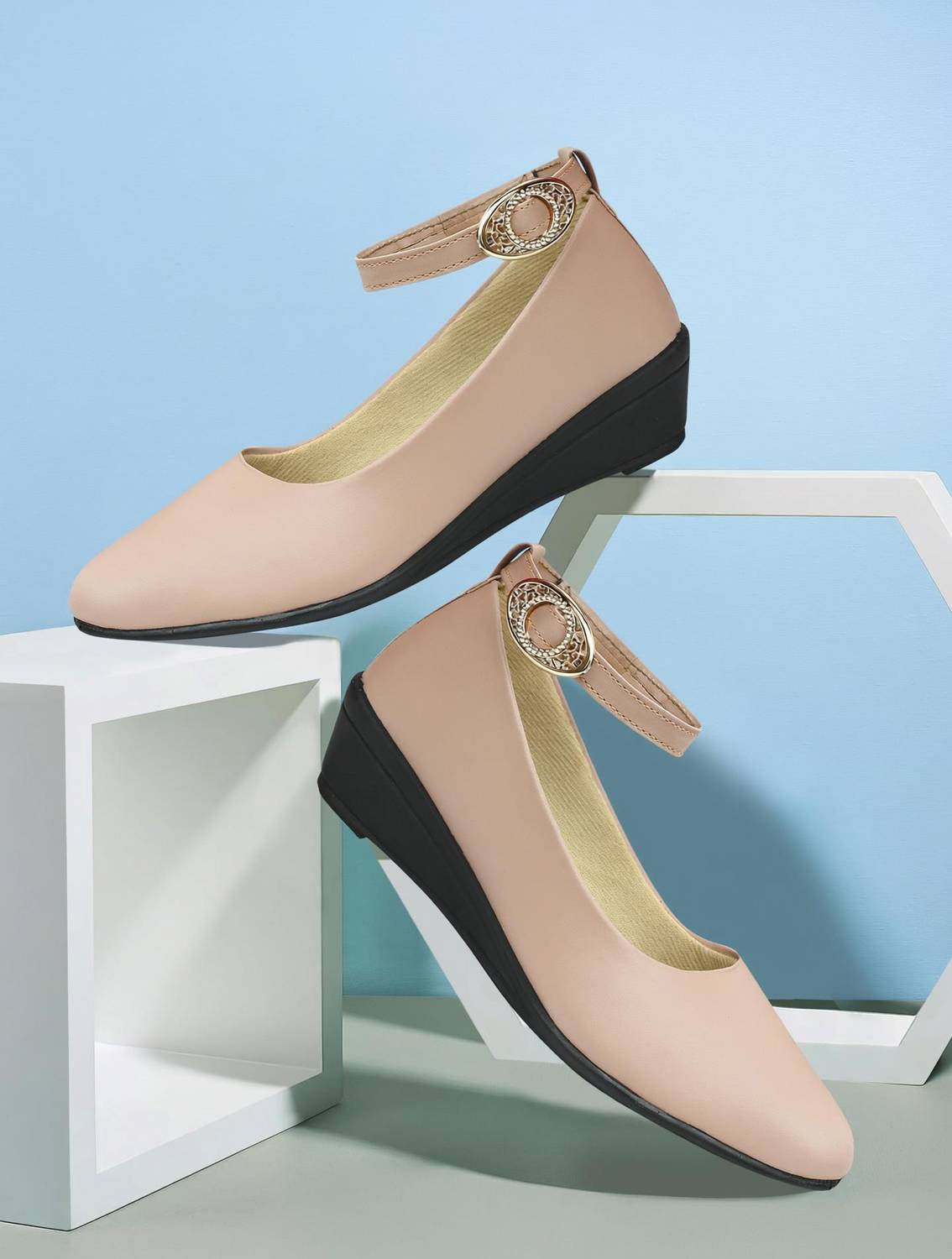 5647 Women Wedges