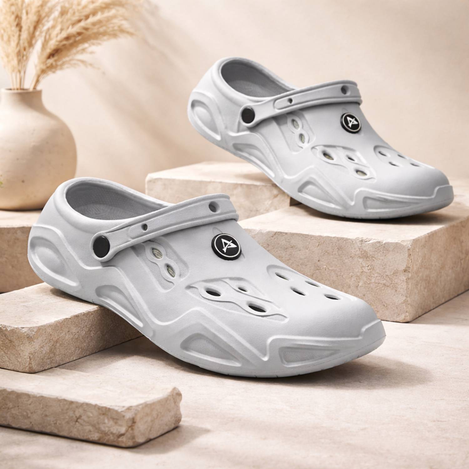 amaezo Men Clogs