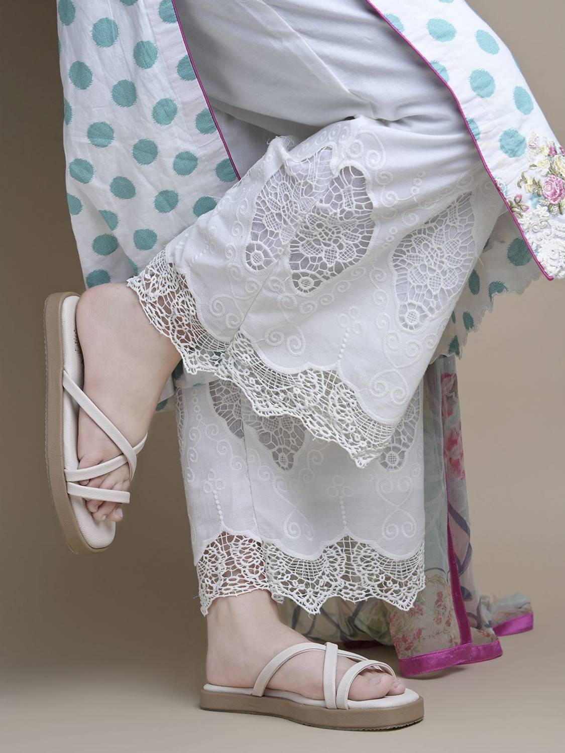 SHOETOPIA Women Flats - Image 3