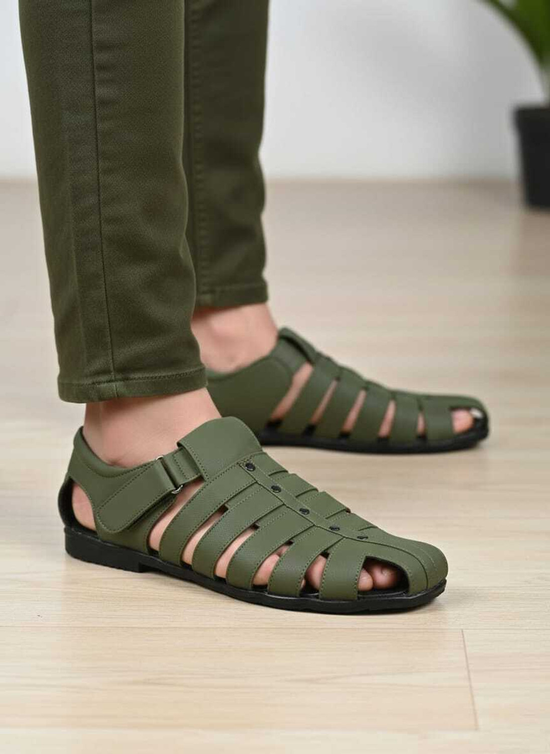 Image of HIDEFLIX Men Sandals