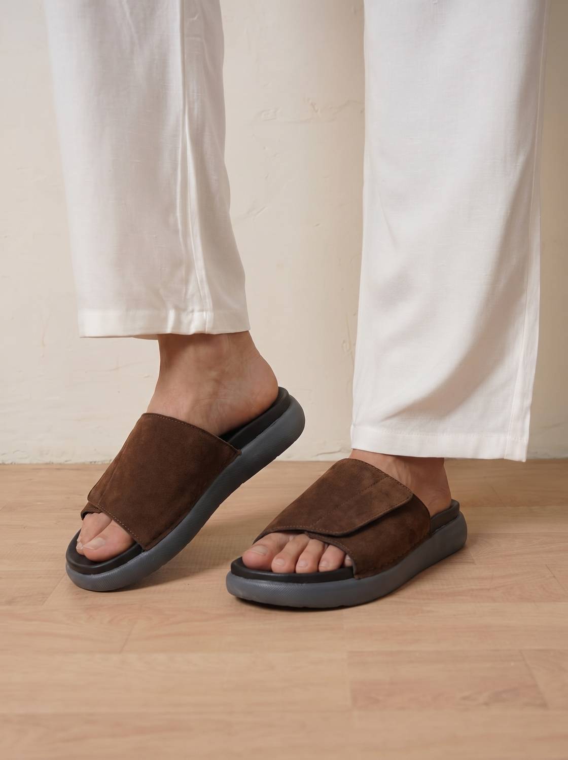 WAINERS Men Sandal - Image 2