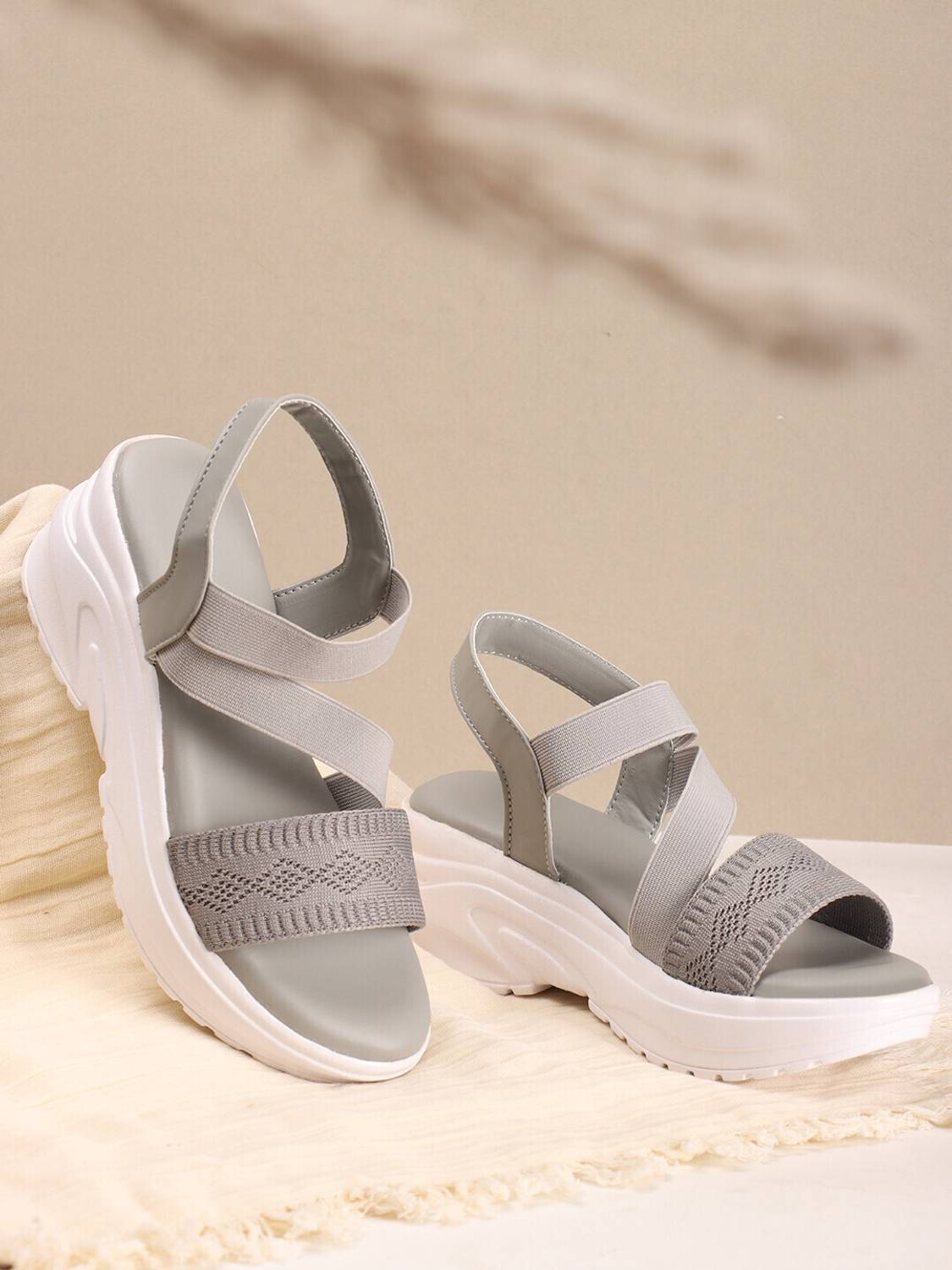 Awonshu Women Wedges