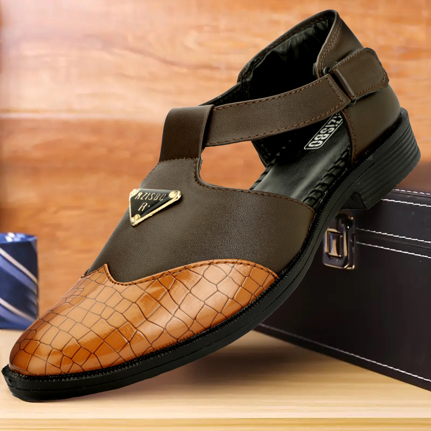 Image of Rzisbo Men Sandal (Brown, 7)