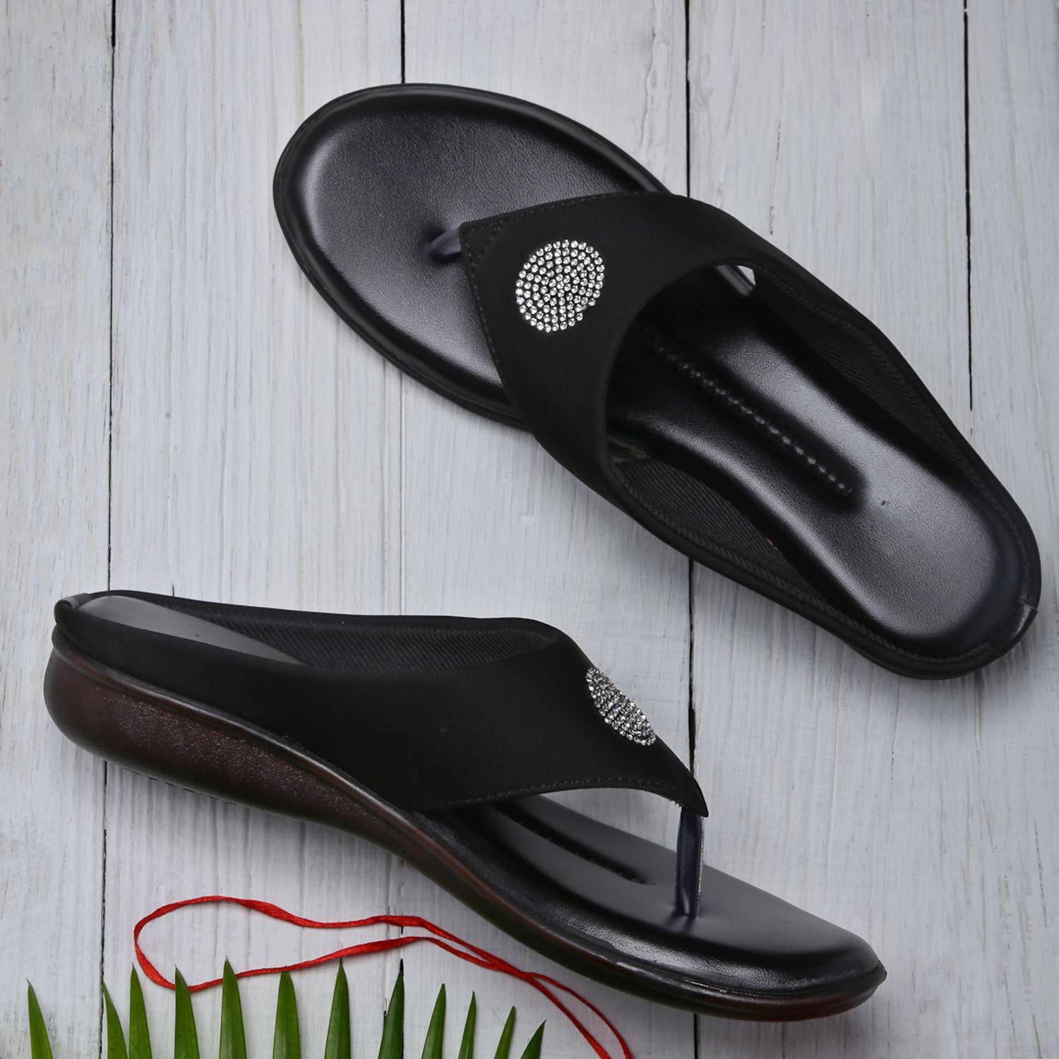 CARRITO New Fashion Stylish Casual Flat Sandal/Slipper for women & Girls Women Flats