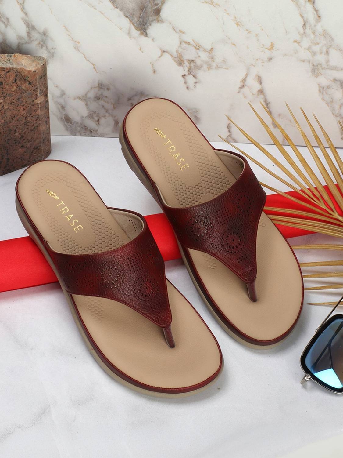 TRASE Women Flats Sandal (Maroon , 6)