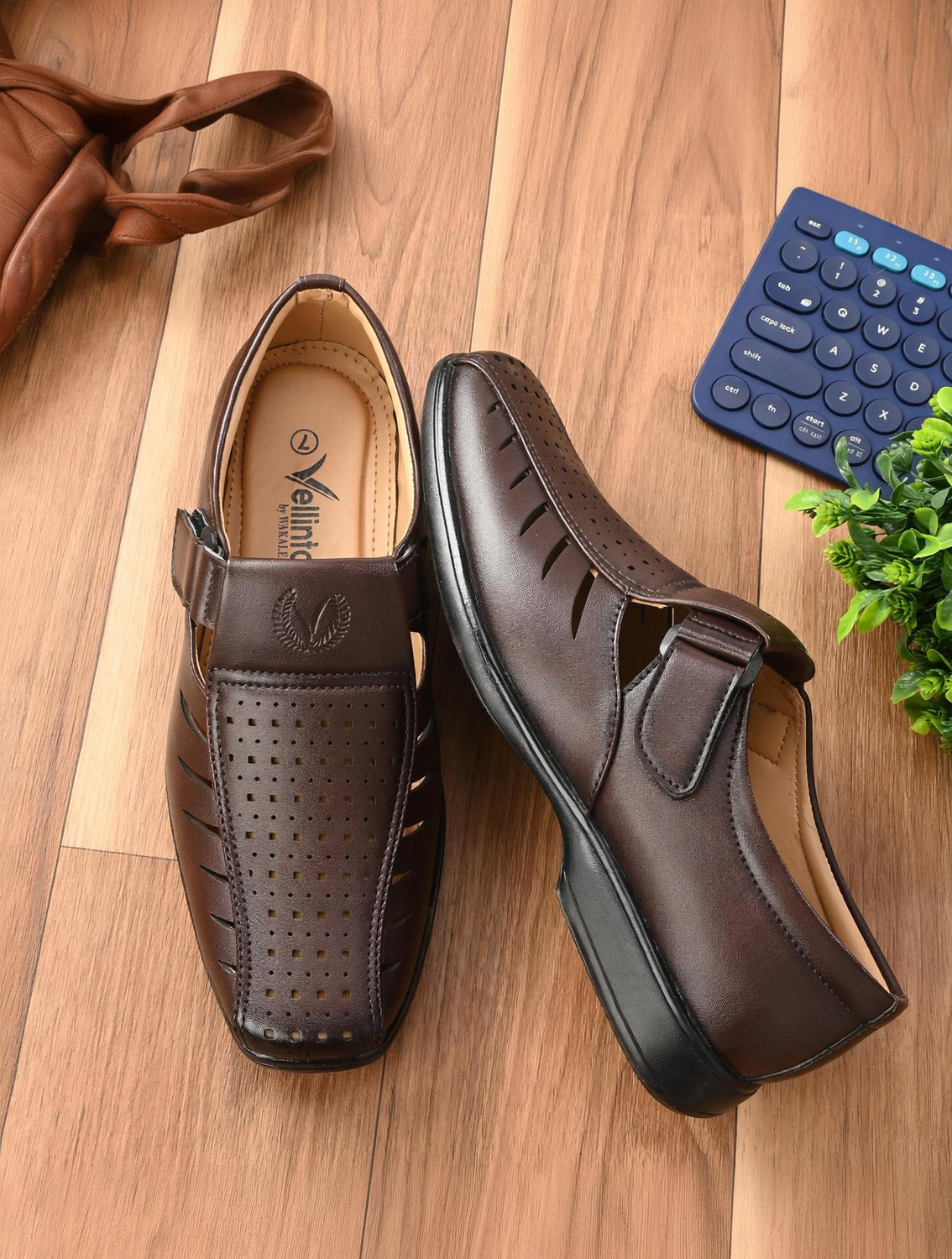 Image of Vellinto Men Sandals