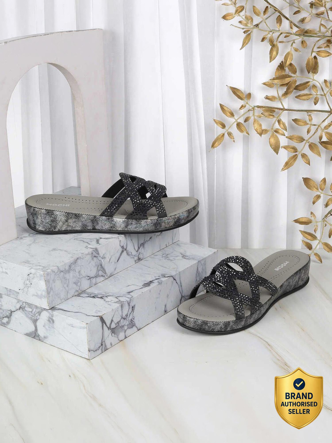 MOCHI PrintedBlock Women Flats