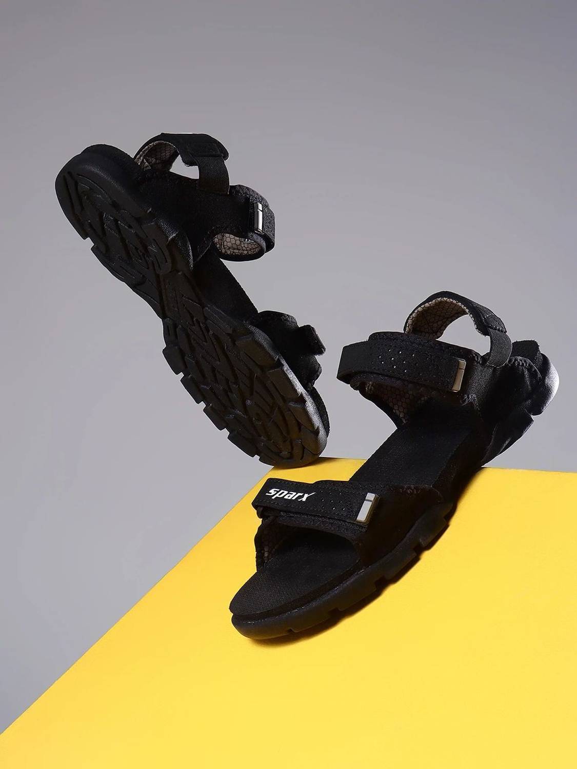 Sparx SS 119 Men Sports Sandals Black - Image 2