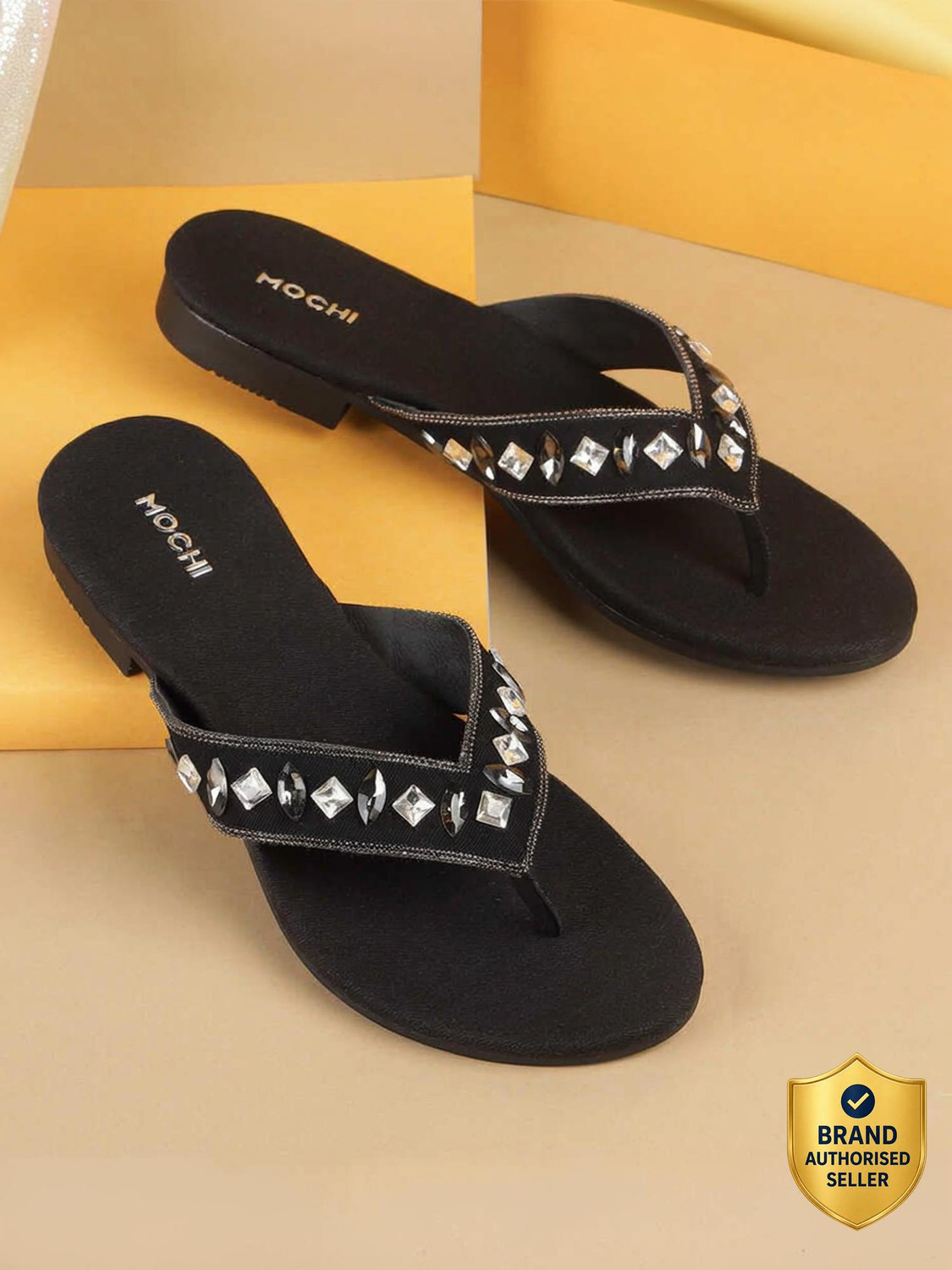 Image of MOCHI SyntheticSlim Women Casual
