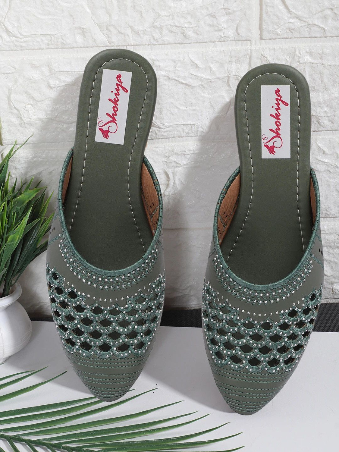 Image of SHOKIYA Women Green Flats