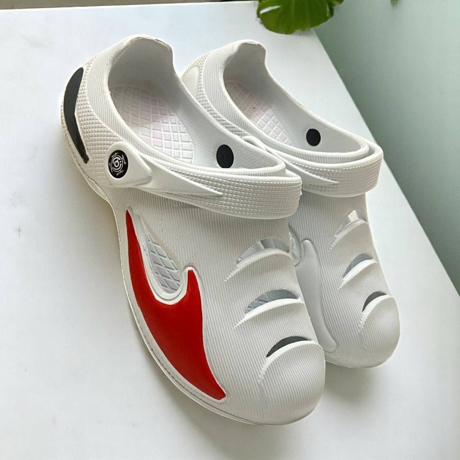 AARJU Men Clogs